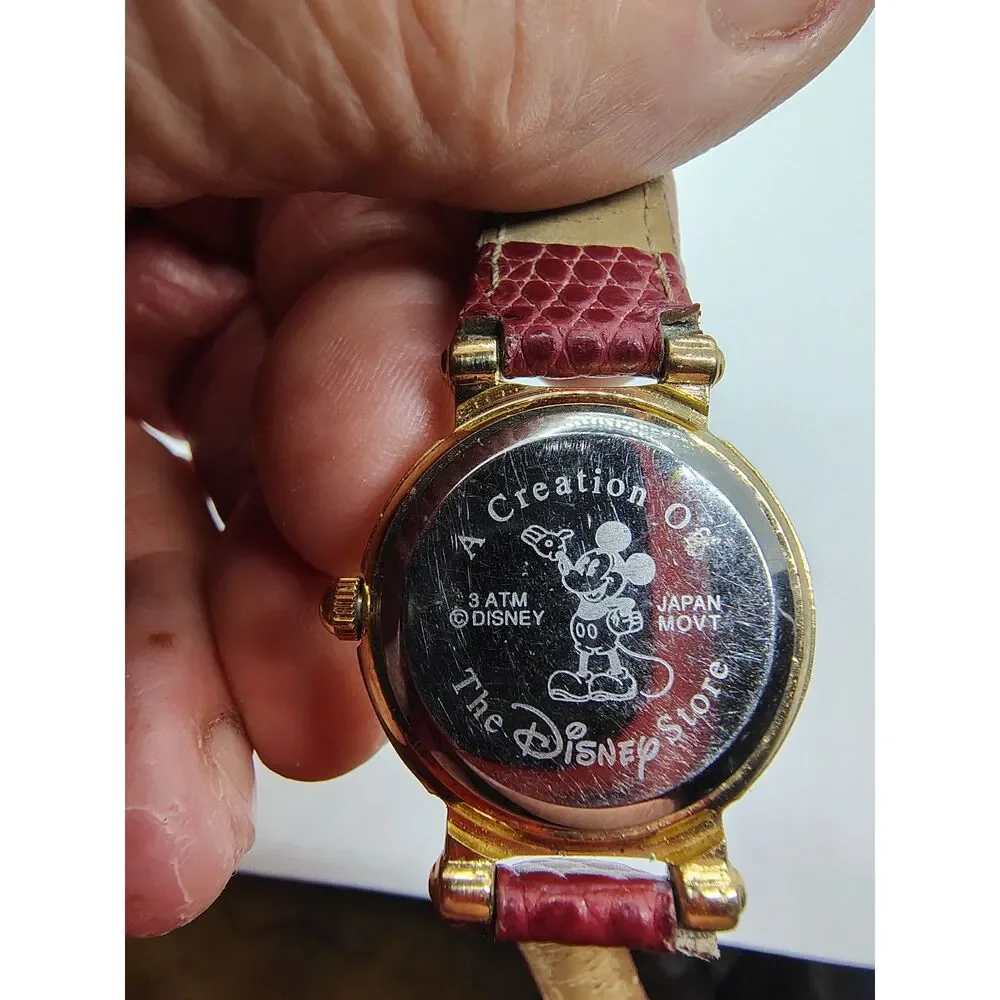 Winnie The Pooh Disney Store Women's Vintage Watch